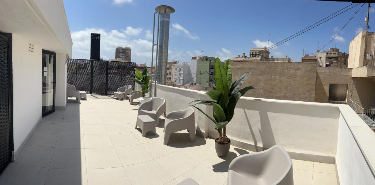 Apartamentos Breton 17 Double Deluxe Аликанте Екстериор снимка