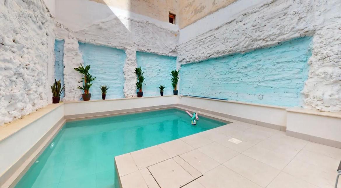 Apartamentos Breton 17 Double Deluxe Аликанте Екстериор снимка